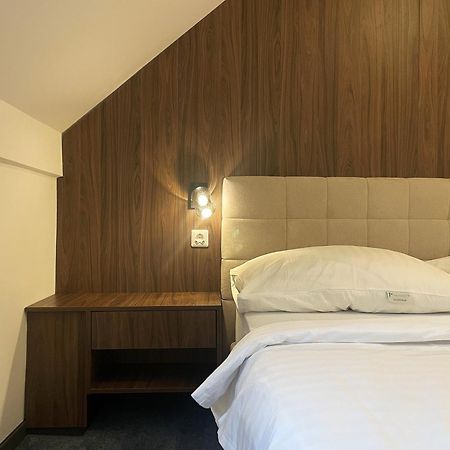 Reich Motel Velenje Ngoại thất bức ảnh